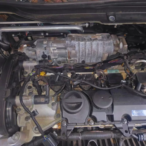 V40T5_with_SuperCharger